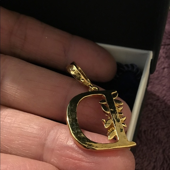 18K Gold Plated Toscana Italian Botonical Floral Initial D Enhancer Bail NWT - Picture 6 of 7